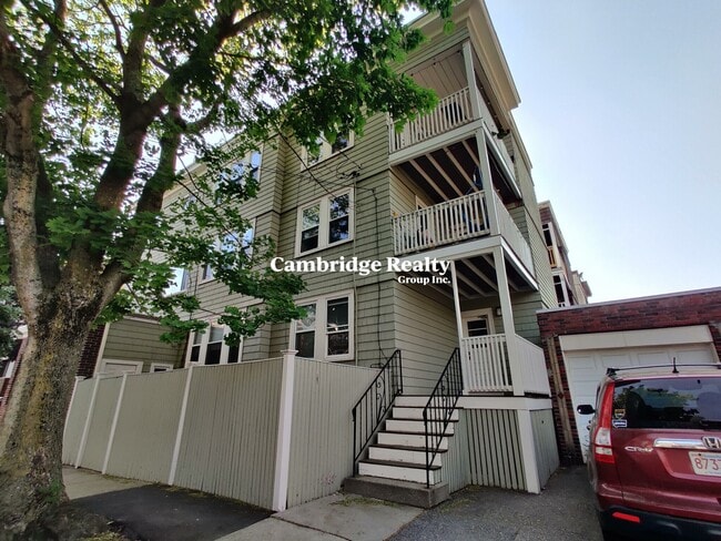 3 Edgar Terrace, Unit 1