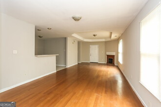 700 S Grand Ave NW in Atlanta, GA - Building Photo - Building Photo