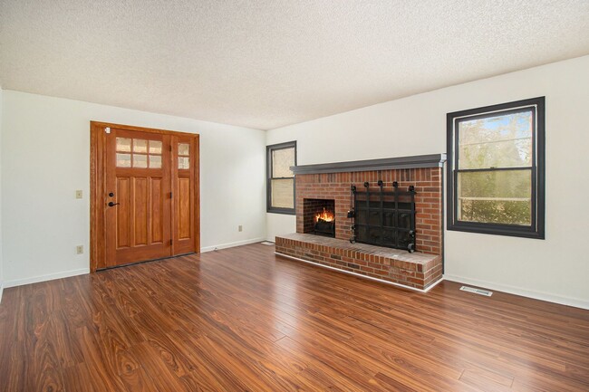 14155 W 71st Pl in Arvada, CO - Foto de edificio - Building Photo