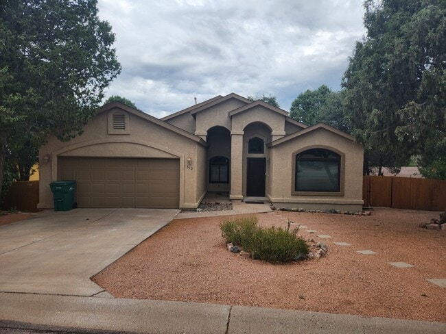 property at 310 N Stagecoach Pass