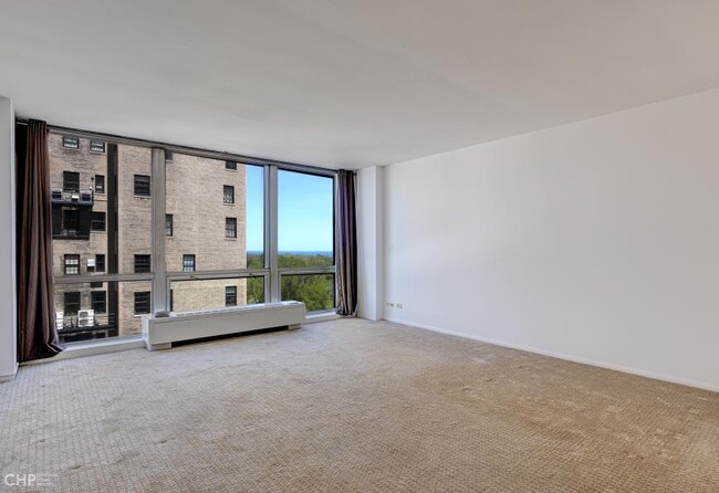property at 2400 N Lakeview Ave