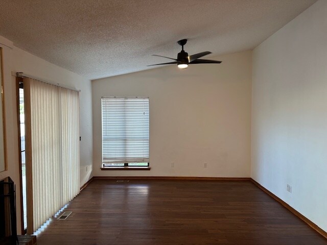 13909 Fairhill Ave in Oklahoma City, OK - Building Photo - Building Photo