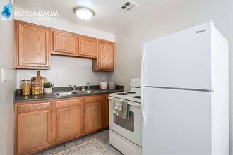 3028 N Castro Ave, Unit 14 in Tucson, AZ - Building Photo - Building Photo