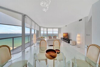 6001 N Ocean Dr in Hollywood, FL - Building Photo - Building Photo