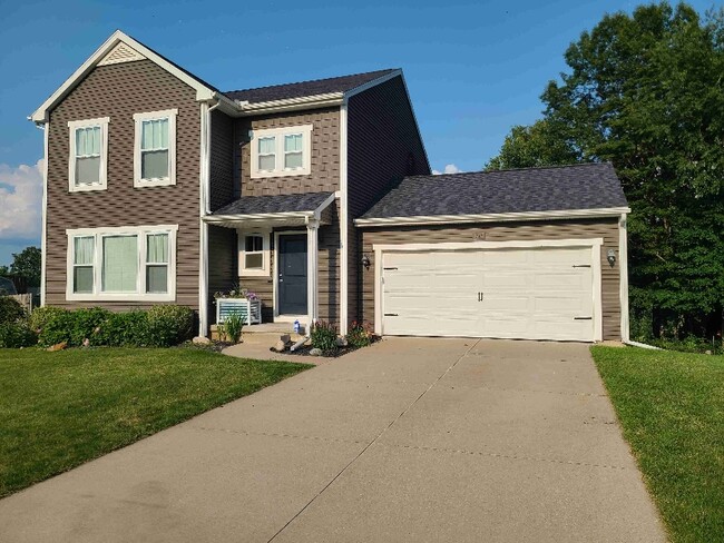717 Wild Flower Dr in Wayland, MI - Foto de edificio - Building Photo