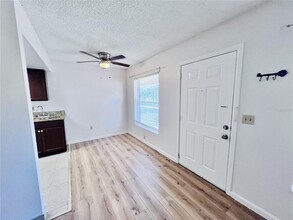 1802 Barton Dr in Kissimmee, FL - Building Photo - Building Photo