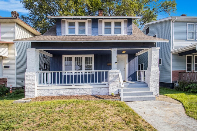 805 Miner St in South Bend, IN - Building Photo - Building Photo