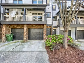 221 Semel Cir NW in Atlanta, GA - Building Photo
