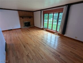 17630 W River Rd in Columbia Station, OH - Building Photo - Building Photo