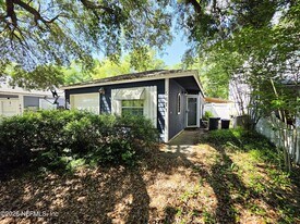 5671 Ellis Trace Dr in Jacksonville, FL - Building Photo