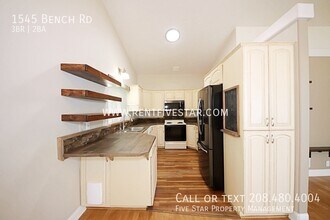 1545 Bench Rd in Pocatello, ID - Building Photo - Building Photo