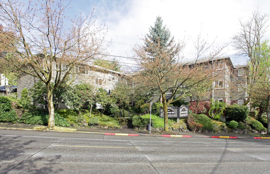 Madison Park View in Seattle, WA - Building Photo
