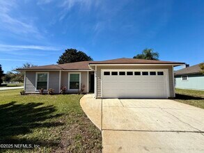 4578 Blue Stream Ln N in Jacksonville, FL - Building Photo - Building Photo