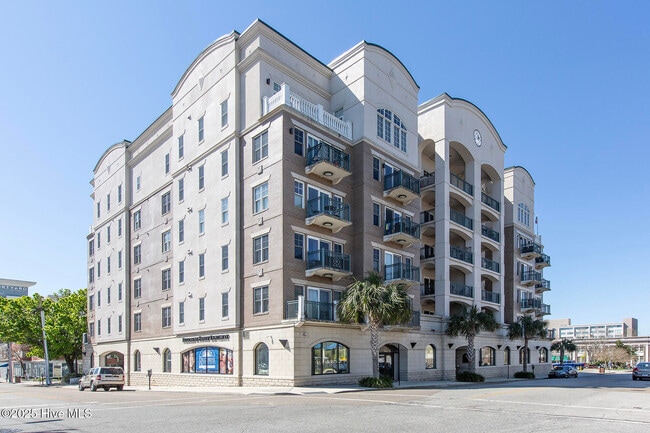 property at 124 Walnut St