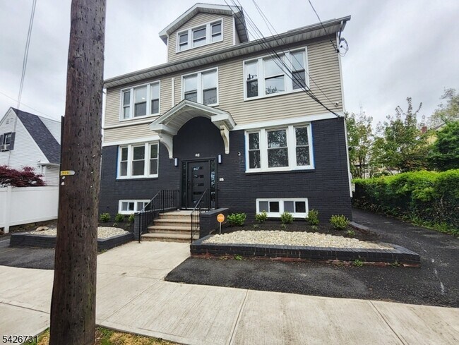 49 Union Pl in Irvington, NJ - Building Photo - Building Photo