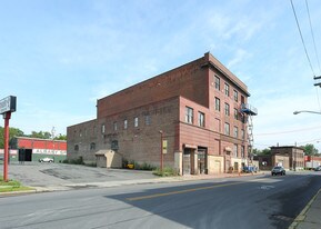 960 Broadway in Albany, NY - Building Photo