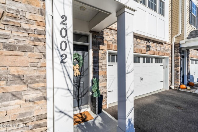 2002 Evans Ln in Middletown, NJ - Building Photo - Building Photo