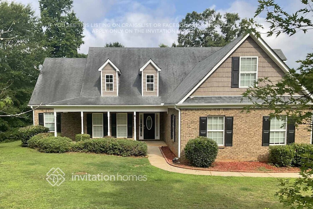 115 Westbrook Way in Covington, GA - Foto de edificio