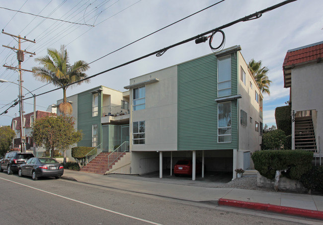 Ocean Park Apartments in Santa Monica, CA - Building Photo - Building Photo