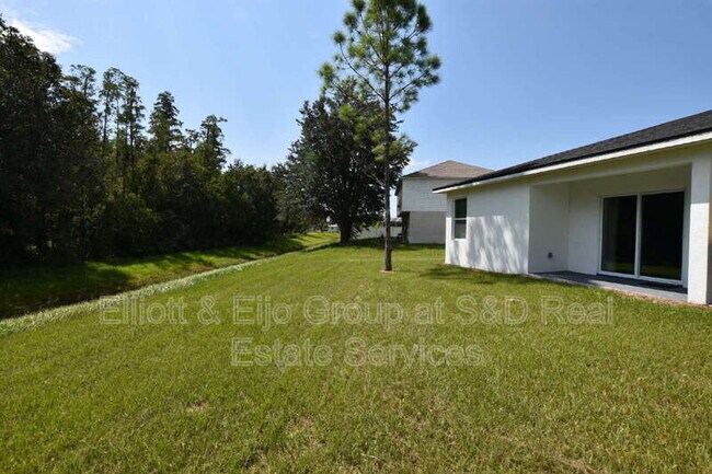 property at 525 Albatross Dr