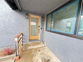 11707 Atkinson Ave in Hawthorne, CA - Building Photo