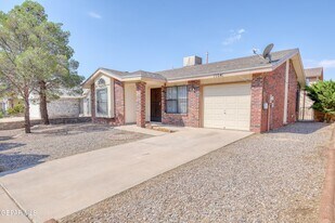 10941 Whitey Ford St in El Paso, TX - Building Photo