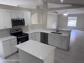 1565 Emerson Dr SE in Palm Bay, FL - Building Photo - Building Photo