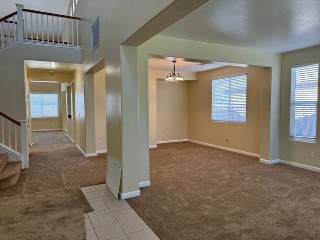 11405 Sangrado Dr in Bakersfield, CA - Building Photo - Building Photo