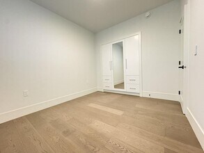 7495 Aubrey St in Burnaby, BC - Building Photo - Building Photo