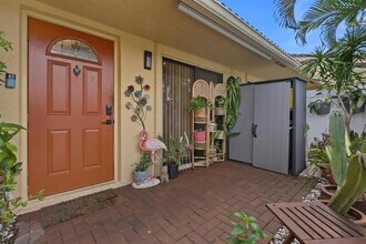 6734 Bridlewood Ct in Boca Raton, FL - Building Photo - Building Photo