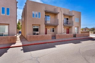 4154 N Thurston Ln, Unit 101 in Tucson, AZ - Building Photo