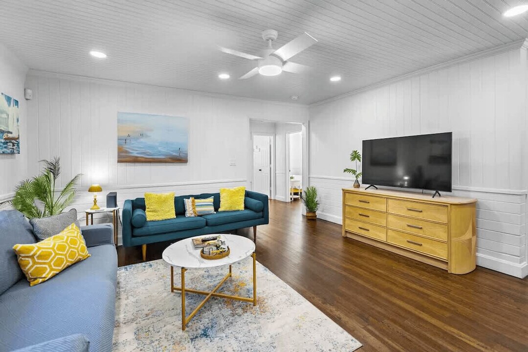 1132 Carter Ave in Mount Pleasant, SC - Foto de edificio