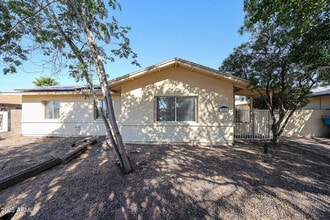 3408 W Port Au Prince Ln in Phoenix, AZ - Building Photo - Building Photo