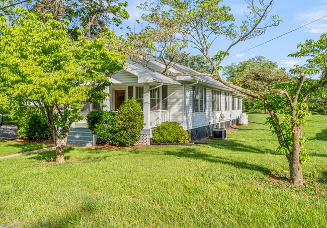 property at 11652 Lee Hwy
