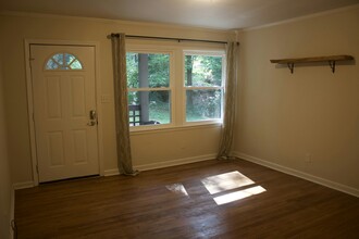 361 College Cir in Athens, GA - Building Photo - Building Photo