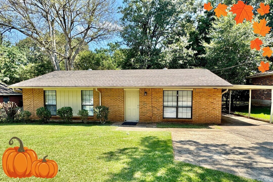 416 Fieldbrook Dr in Montgomery, AL - Building Photo