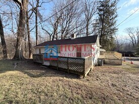 913 Sorenson Ave in Evansville, IN - Building Photo