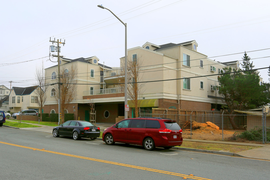 90 Oak Ave in South San Francisco, CA - Building Photo