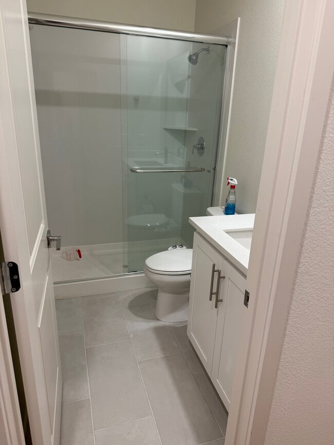 5545 Oberon Ave in Tracy, CA - Building Photo - Building Photo