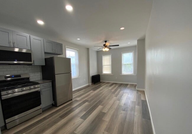 5434 Westminster Ave, Unit 2 in Philadelphia, PA - Building Photo - Building Photo