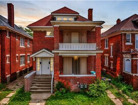 4087 W Philadelphia St in Detroit, MI - Building Photo