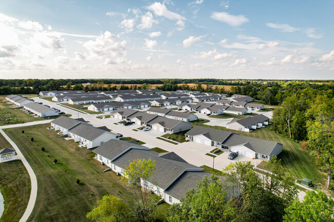 Orange Blossom Estates in Warrenton, MO - Foto de edificio - Building Photo