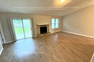 8270 Hamden Cir E in Jacksonville, FL - Building Photo - Building Photo