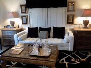 249 Loon Ln, Unit Private in Naples, FL - Foto de edificio - Building Photo