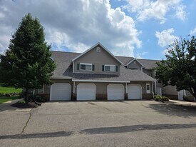 1001-1017 Rockefeller Ln in Madison, WI - Building Photo