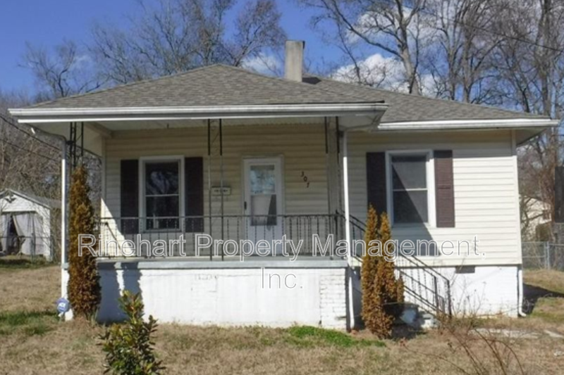 307 McConnell St in Clover, SC - Building Photo