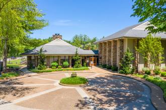 Bellevue West in Nashville, TN - Foto de edificio - Building Photo