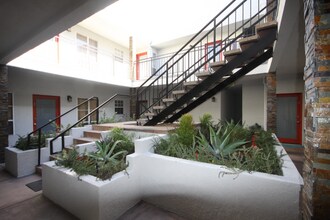 3722 Sawtelle Blvd in Los Angeles, CA - Building Photo - Building Photo