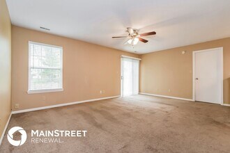 7467 Grandview Dr in Avon, IN - Building Photo - Building Photo