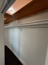 6416 Bankside Dr in Houston, TX - Building Photo - Building Photo